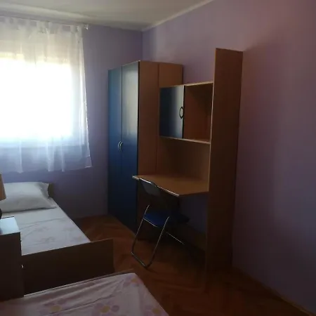 With Wifi - 16292 Apartment
